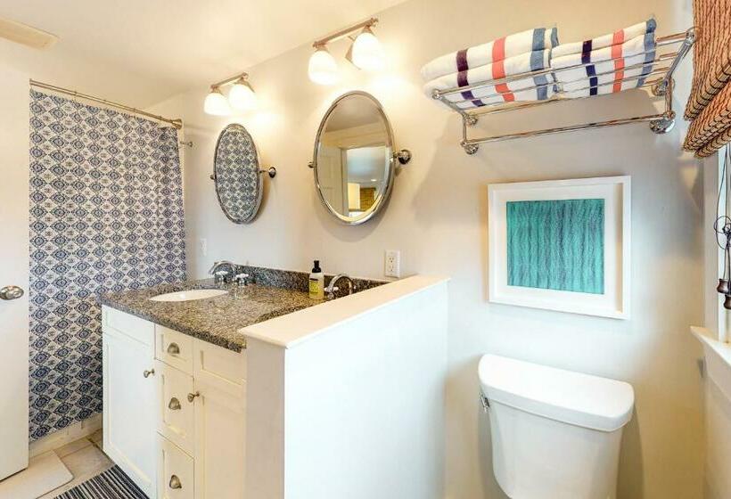 آپارتمان 2 خوابه, Penthouse On Commercial