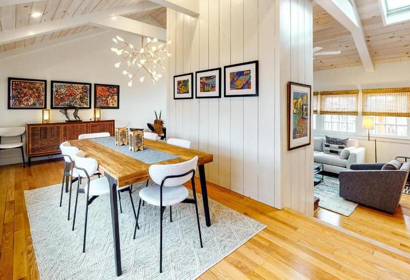 آپارتمان 2 خوابه, Penthouse On Commercial