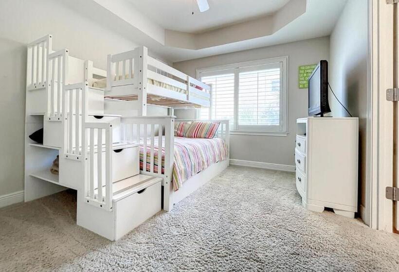 شقة 3 غرف, The Wave 202