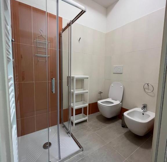 带1个卧室的带阳台的公寓, Castramajora Alloggi