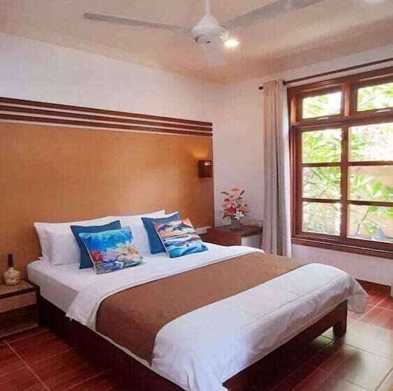 اتاق لوکس, Beach Cottage