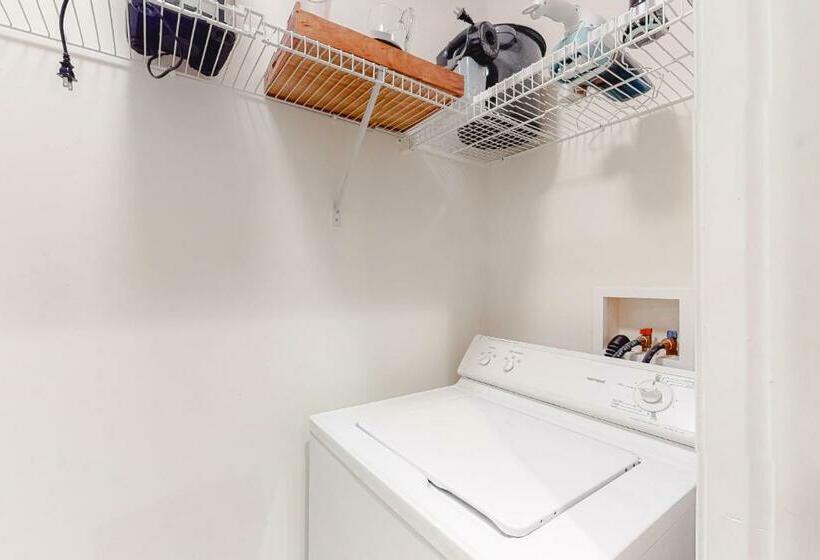 شقة غرفتين, Eagles Landing   4300 Sandpiper #4314