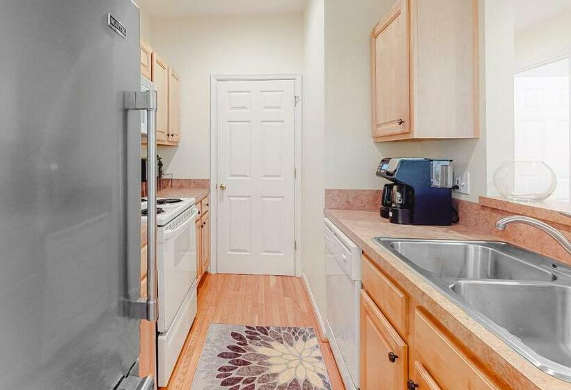 شقة غرفتين, Eagles Landing   4300 Sandpiper #4314