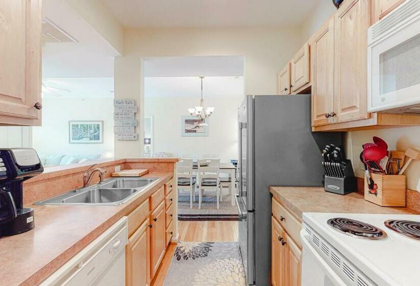 شقة غرفتين, Eagles Landing   4300 Sandpiper #4314