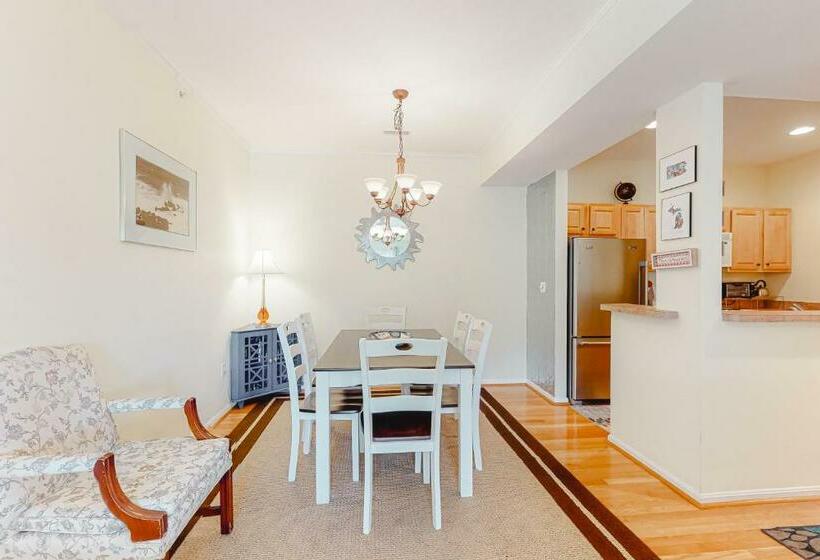 شقة غرفتين, Eagles Landing   4300 Sandpiper #4314