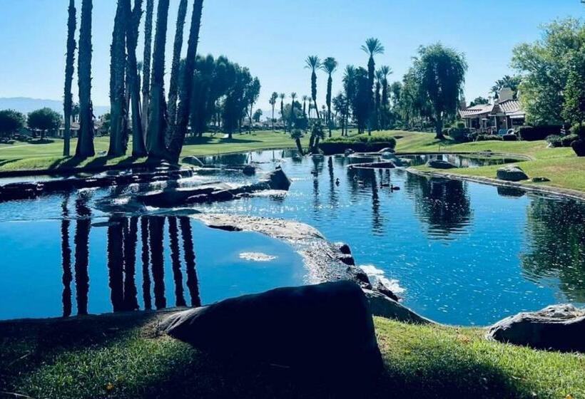 شقة 3 غرف, Palm Desert Charm Permit# Str2022 0119