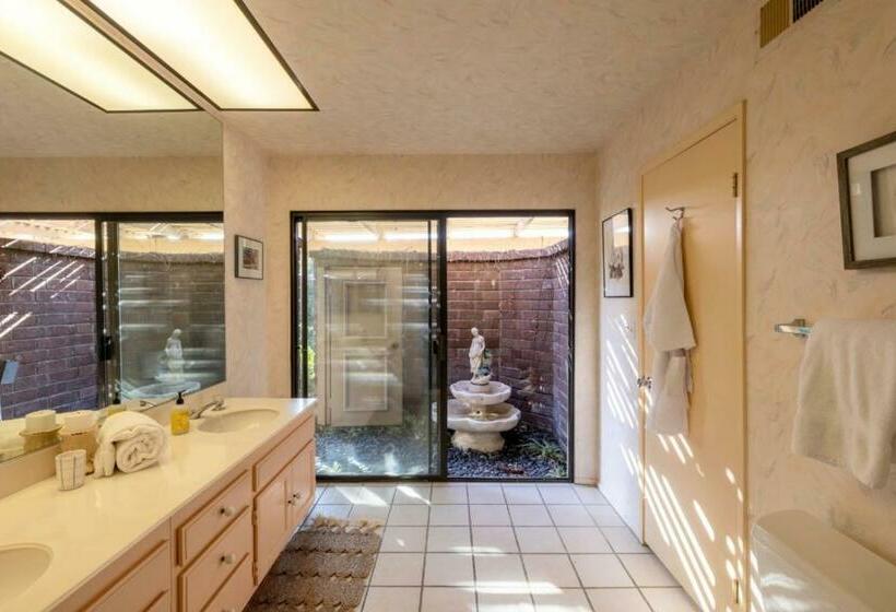 شقة 3 غرف, Palm Desert Charm Permit# Str2022 0119