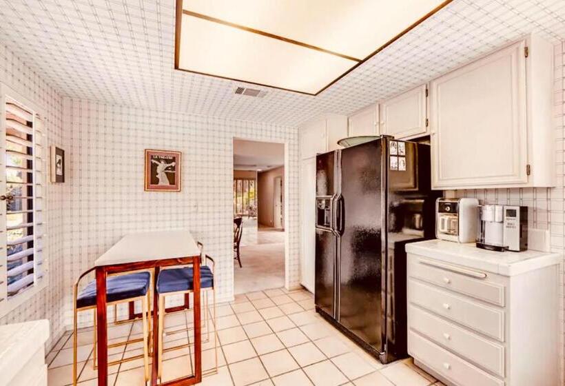 شقة 3 غرف, Palm Desert Charm Permit# Str2022 0119