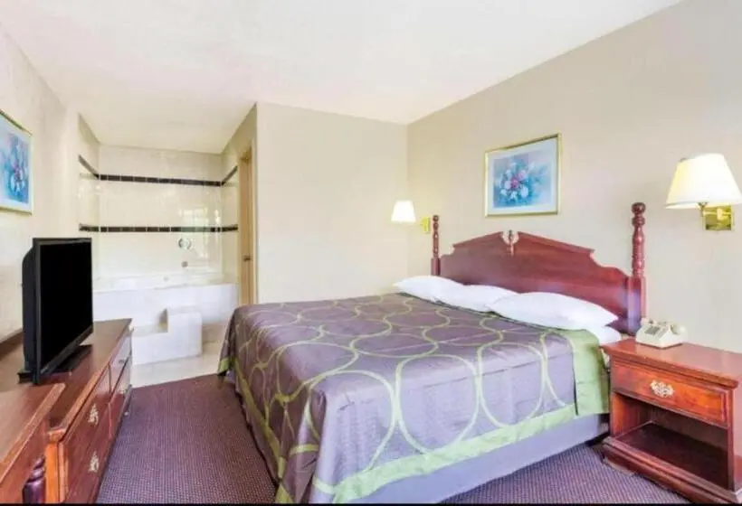 身障者適用スイートルーム, Ashland Studio Inn Richmond North Near Kings Dominion  Listing Partner
