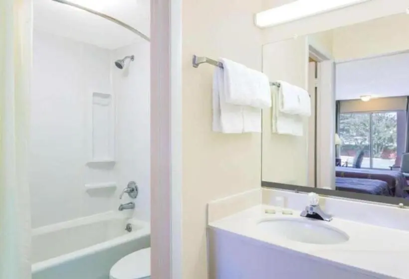 スーペリアールーム, Ashland Studio Inn Richmond North Near Kings Dominion  Listing Partner