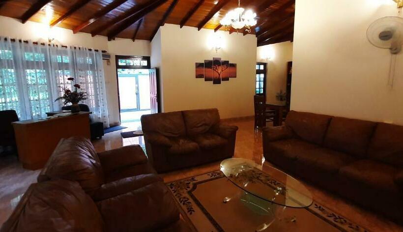 Quarto Deluxe, Kandy Bliss Lounge