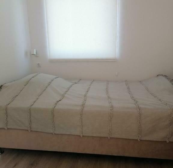 آپارتمان 1 خوابه, Piramida Visoko