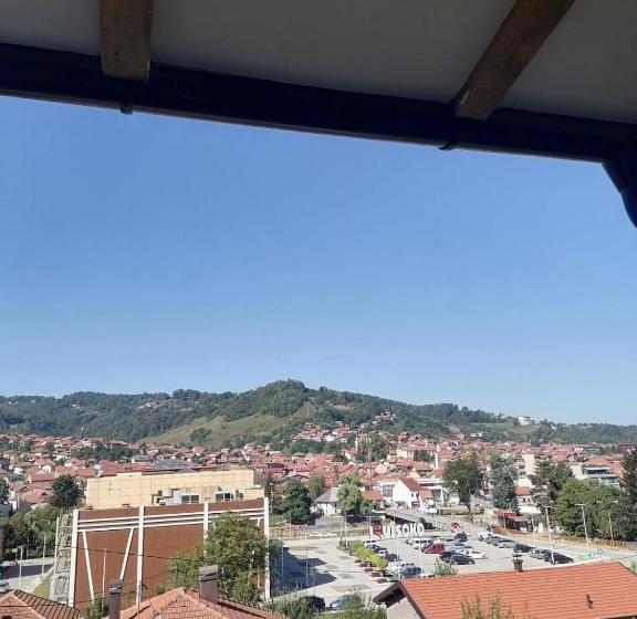 آپارتمان 1 خوابه, Piramida Visoko