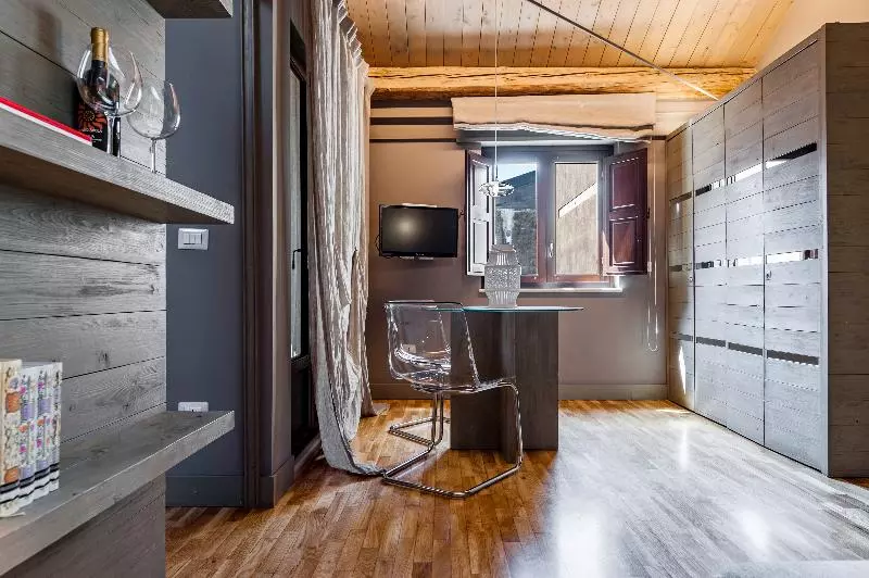 استودیوی استاندارد, Ferrini Home   Via Monte Sant Agata