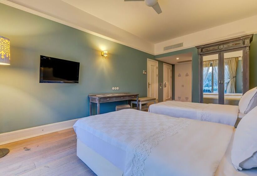 Номер Deluxe с Террасой, Antmare