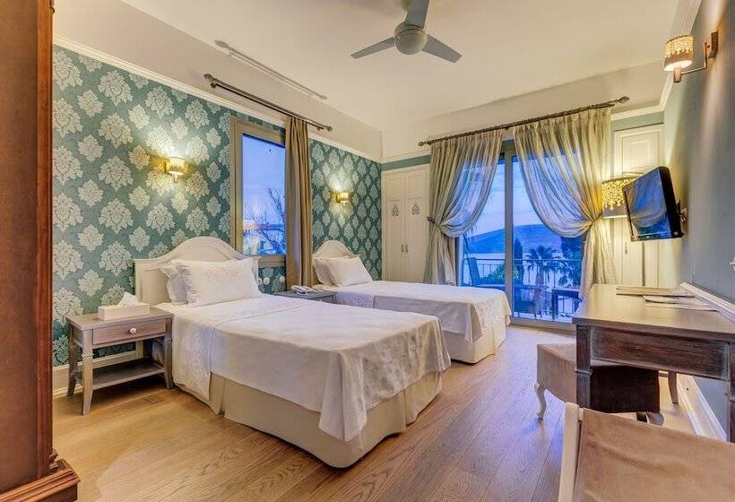 Номер Deluxe с Балконом, Antmare