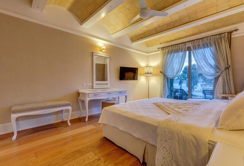 Номер Deluxe с Террасой, Antmare