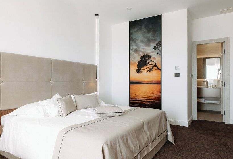 발코니가 있는 바다 전망 수피리어 룸, Fanat