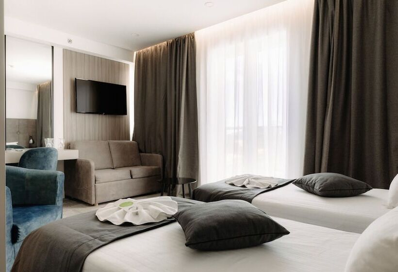 디럭스 룸 측면 바다 전망, Fanat