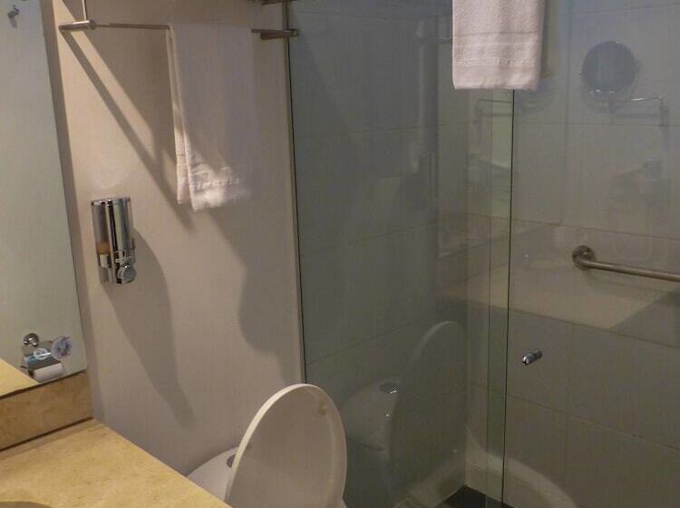 غرفة قياسية, Golden Palermo