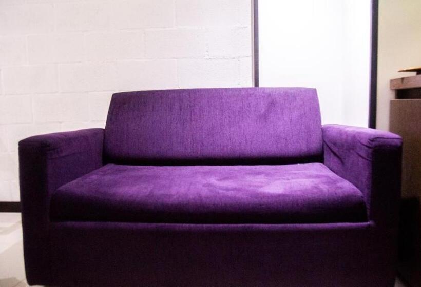 غرفة عائلية, Golden Palermo