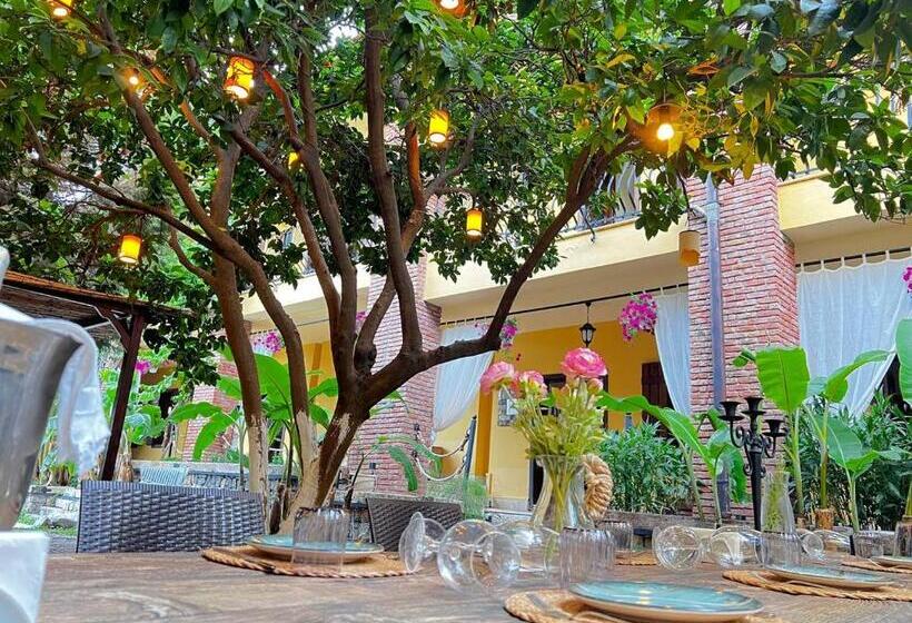 Номер Стандарт Трехместный, Han Boutique