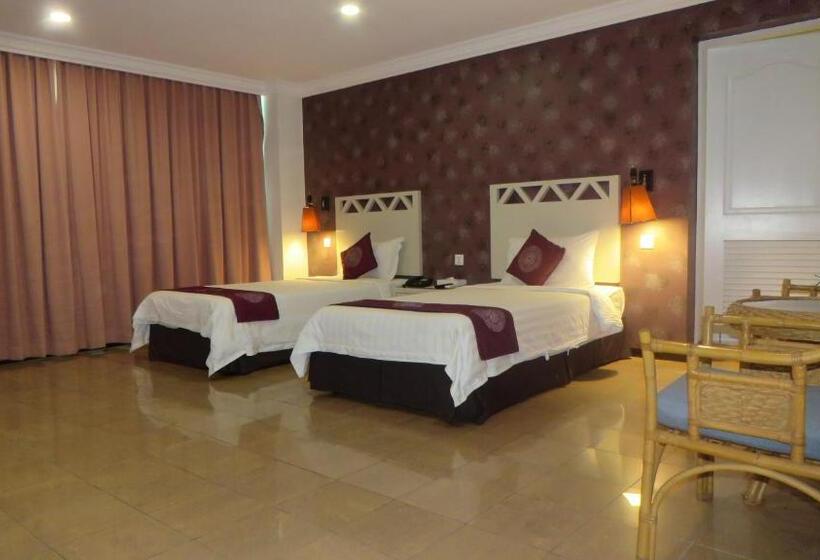 חדר דלוקס, Heritage