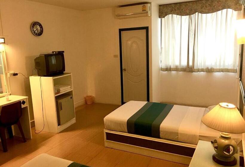 غرفة قياسية, Highway