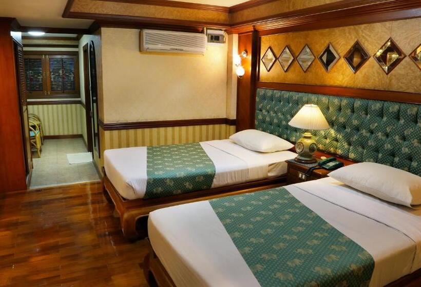 غرفة ديلوكس, Highway