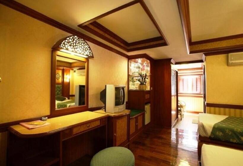 غرفة ديلوكس, Highway