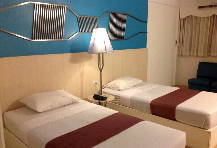 غرفة ديلوكس, Highway