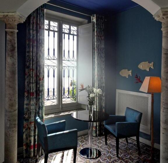 سوییت جونیور, La Villa Bleue Sidi Bou Said