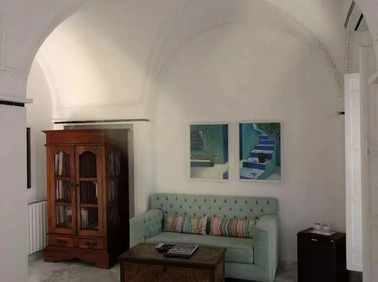 اتاق کلاسیک, La Villa Bleue Sidi Bou Said