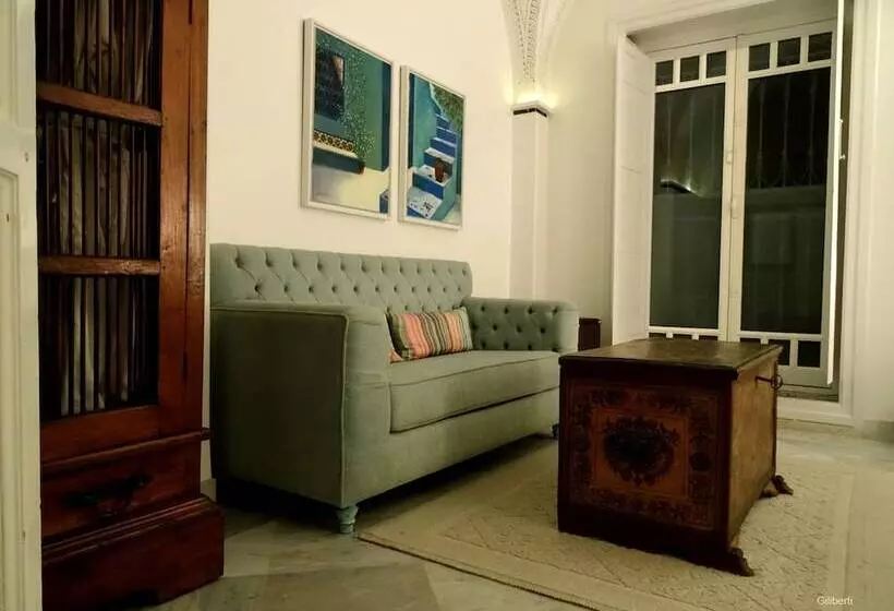 اتاق کلاسیک, La Villa Bleue Sidi Bou Said