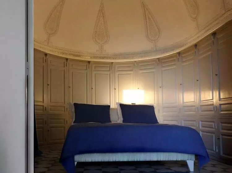 سوییت جونیور, La Villa Bleue Sidi Bou Said