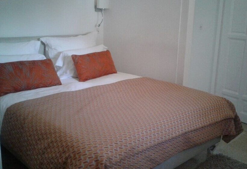 سوییت خانوادگی, La Villa Bleue Sidi Bou Said