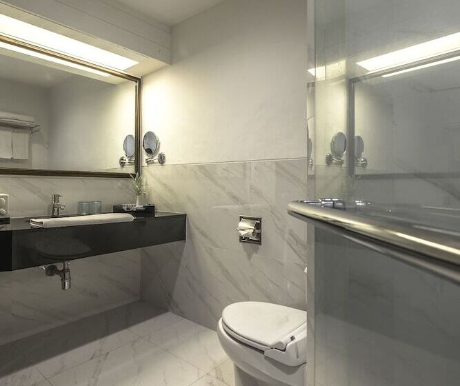 חדר דלוקס, Lido Lake Resort By Mnc