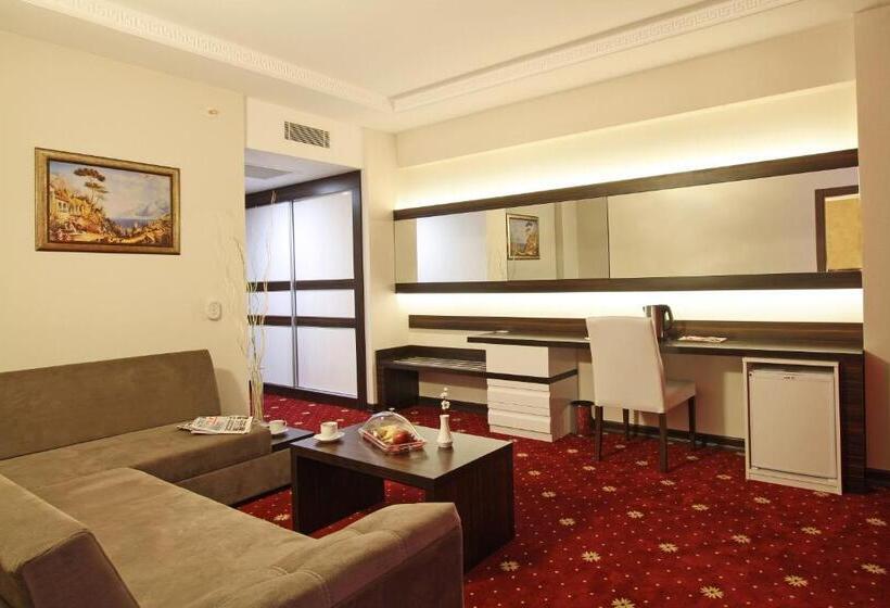 סוויטה דלוקס, Marwa