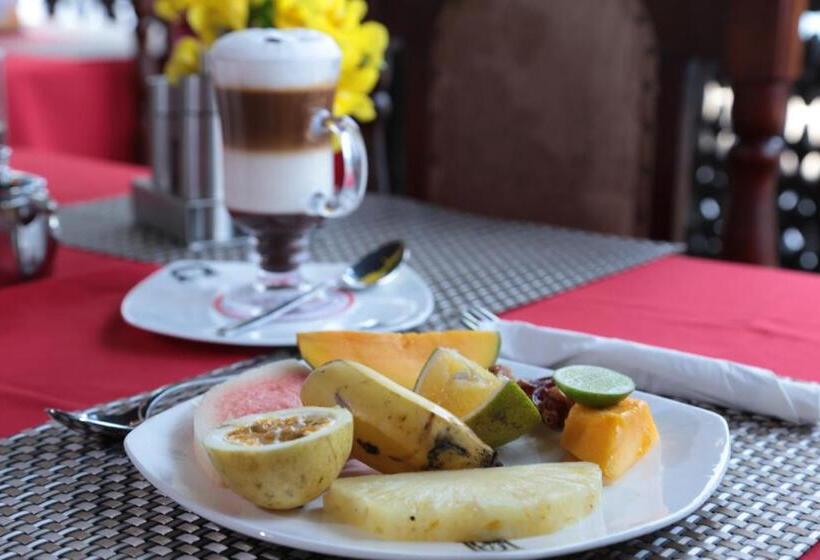 带泳池的标准三人间, Mizingani Seafront