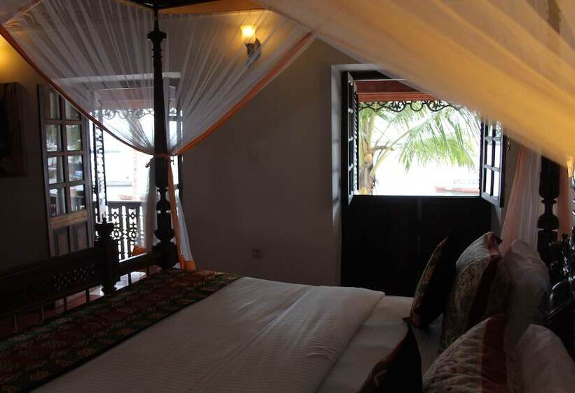 带泳池观景的豪华房, Mizingani Seafront