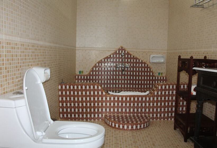 带泳池的标准三人间, Mizingani Seafront