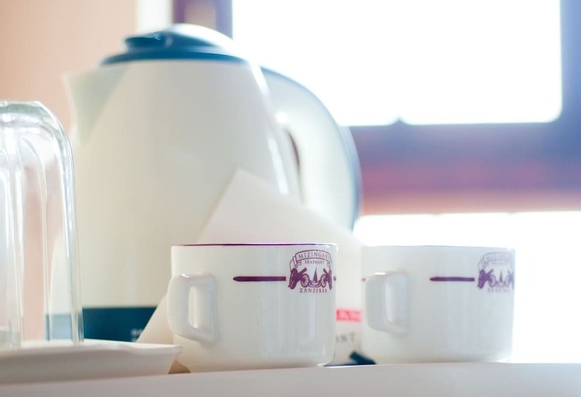 带泳池的标准三人间, Mizingani Seafront