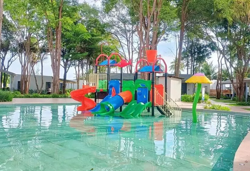 ویلای لوکس 1 خوابه, Rayong Chalet Resort