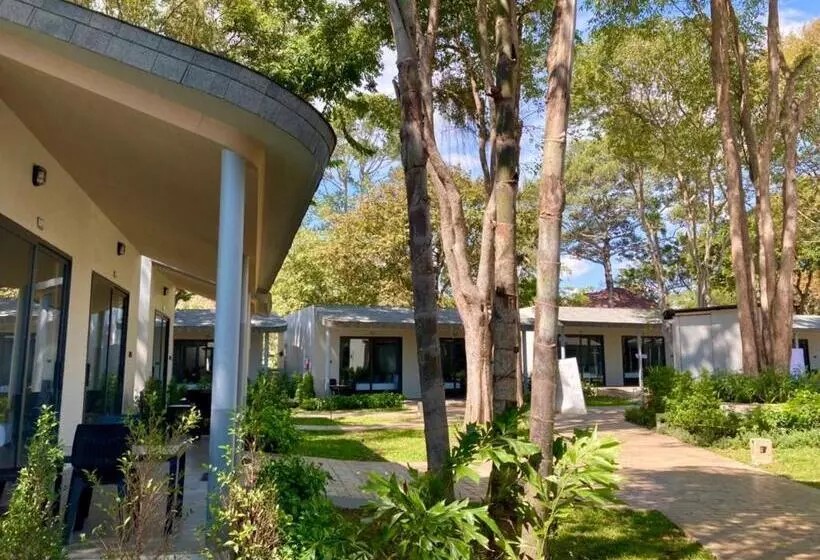 ویلای لوکس 1 خوابه, Rayong Chalet Resort
