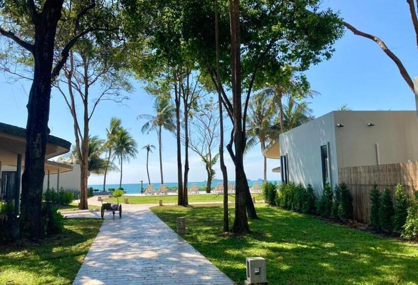 ویلای لوکس 1 خوابه, Rayong Chalet Resort