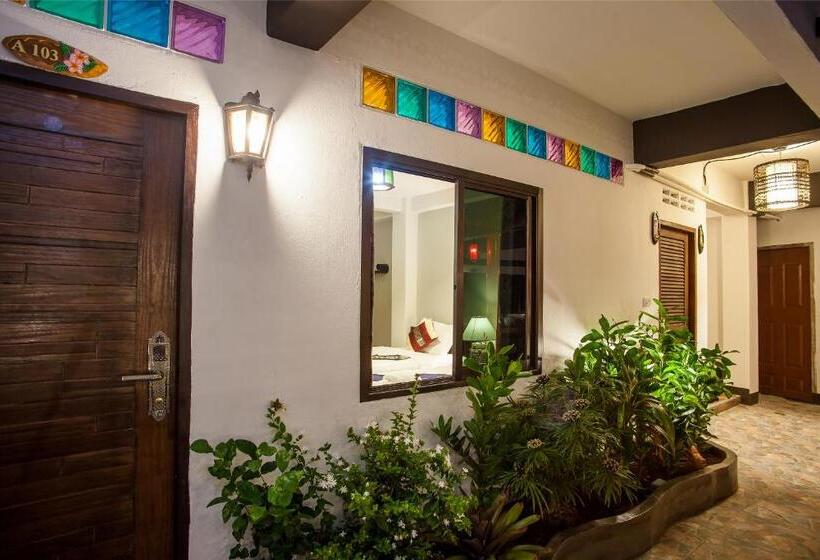 Номер Стандарт Трехместный, Somwang Boutique