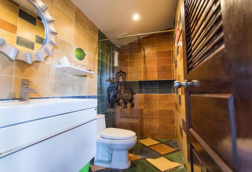 Семейный Полулюкс, Somwang Boutique