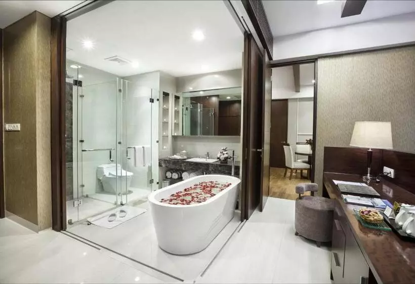 Suite amb Balconada, R Hotel Rancamaya