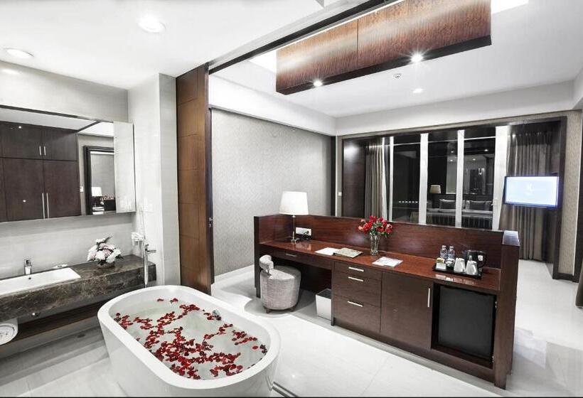 جناح مزوَّد بشرفة, R Hotel Rancamaya