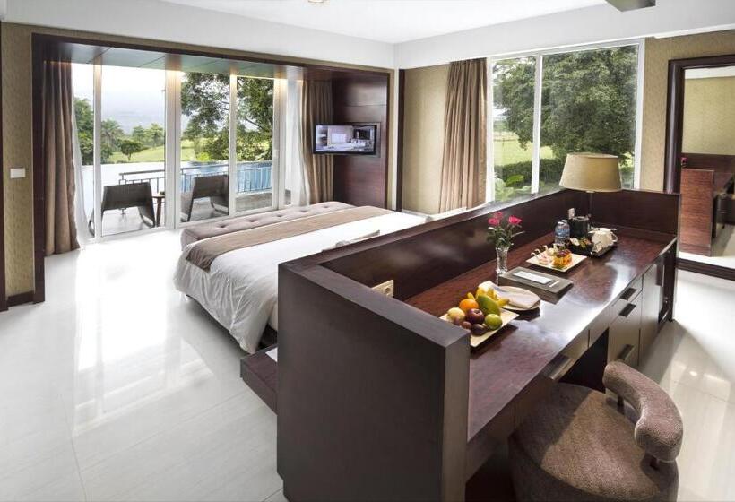 جناح مزوَّد بشرفة, R Hotel Rancamaya